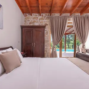 Hotel Alia Palace & Pefkochori